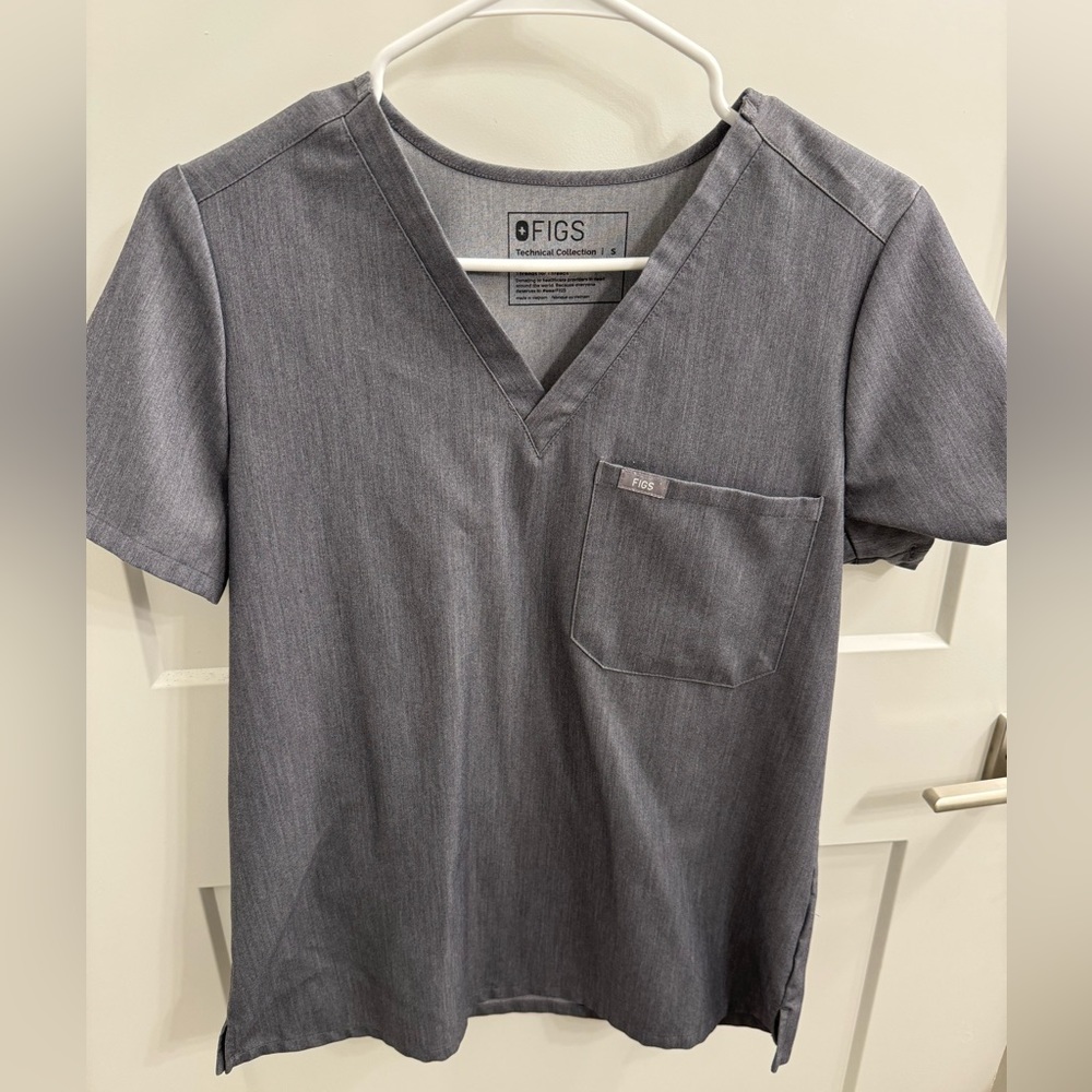 Grey figs scrubs